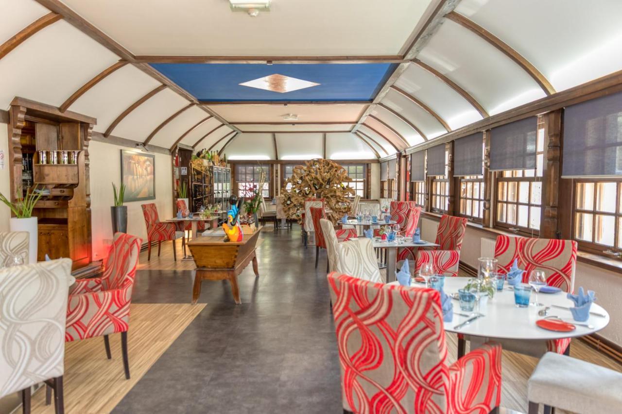 La Commanderie De Champarey Otel Bourgoin-Jallieu Dış mekan fotoğraf