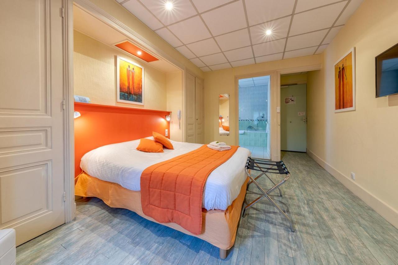La Commanderie De Champarey Otel Bourgoin-Jallieu Dış mekan fotoğraf